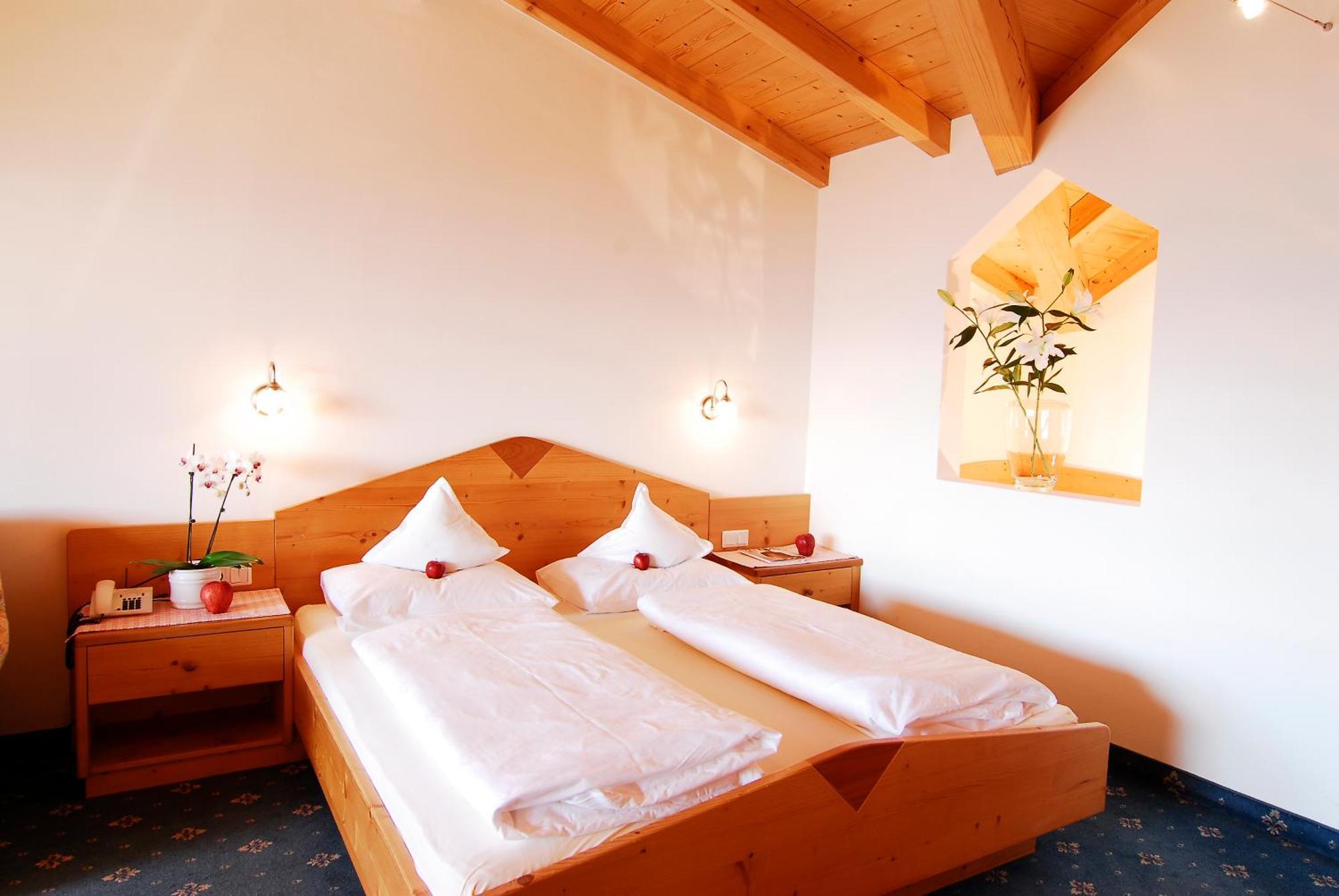Hotel Sonne Tirol Buitenkant foto